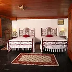 Quintal De Alem Do Ribeiro-turismo Rural Casa de hóspedes Lousã