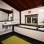 Quintal De Alem Do Ribeiro-turismo Rural Casa de hóspedes Lousã