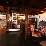 Quintal De Alem Do Ribeiro-turismo Rural 4* Lousã