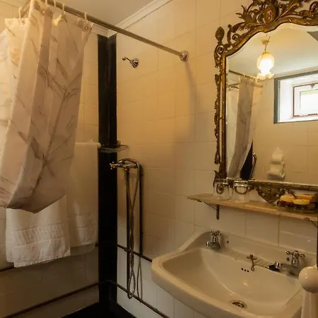 招待所 金塔尔德阿莱姆杜里贝罗-特里士姆乡村酒店 洛萨