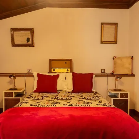 Casa de hóspedes Quintal De Alem Do Ribeiro-turismo Rural Lousã