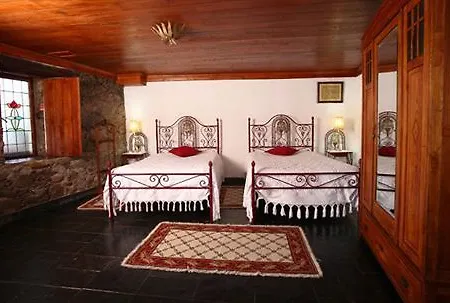 金塔尔德阿莱姆杜里贝罗-特里士姆乡村酒店 招待所 洛萨