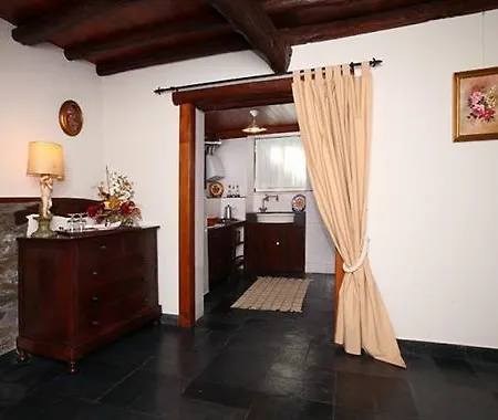 金塔尔德阿莱姆杜里贝罗-特里士姆乡村酒店 招待所 洛萨