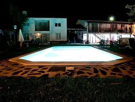 Quintal De Alem Do Ribeiro-turismo Rural 4*
