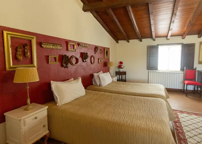 Quintal De Alem Do Ribeiro-turismo Rural Lousã