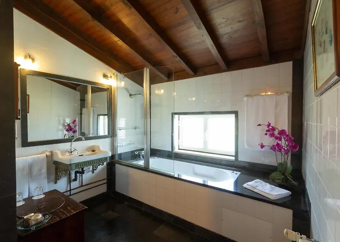 Quintal De Alem Do Ribeiro-turismo Rural 4*