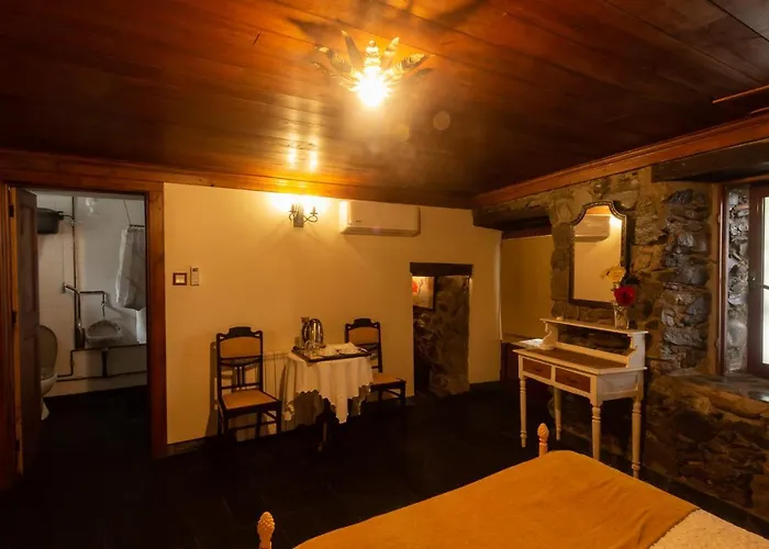 Quintal De Alem Do Ribeiro-turismo Rural بيت ضيافة