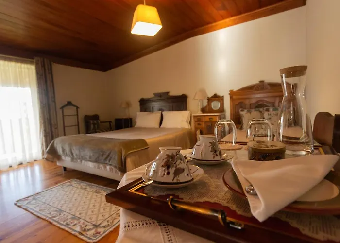 Quintal De Alem Do Ribeiro-turismo Rural بيت ضيافة