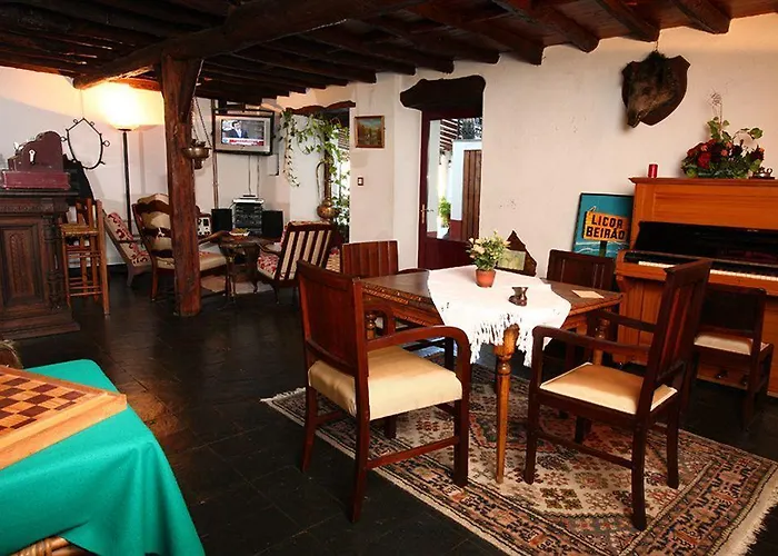 Quintal De Alem Do Ribeiro-turismo Rural 4* Lousã