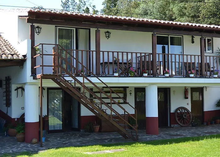 Quintal De Alem Do Ribeiro-turismo Rural Lousã