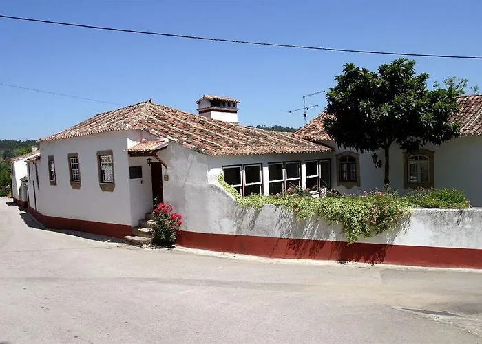 Quintal De Alem Do Ribeiro-turismo Rural 4*