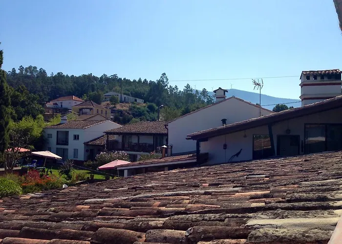 Casa de hóspedes Quintal De Alem Do Ribeiro-turismo Rural Lousã