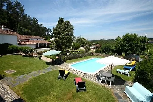 Quintal De Alem Do Ribeiro-turismo Rural بيت ضيافة 4*