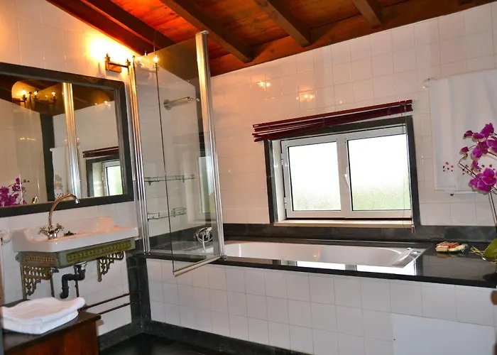 Casa de hóspedes Quintal De Alem Do Ribeiro-turismo Rural Lousã